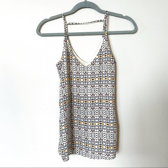 4/$20!! H&M Geometric Strappy Sleeveless Blouse - Picture 1 of 10